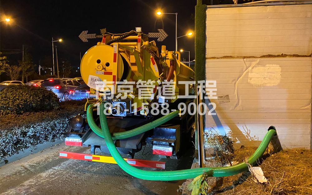 266永阳临时工地抽粪